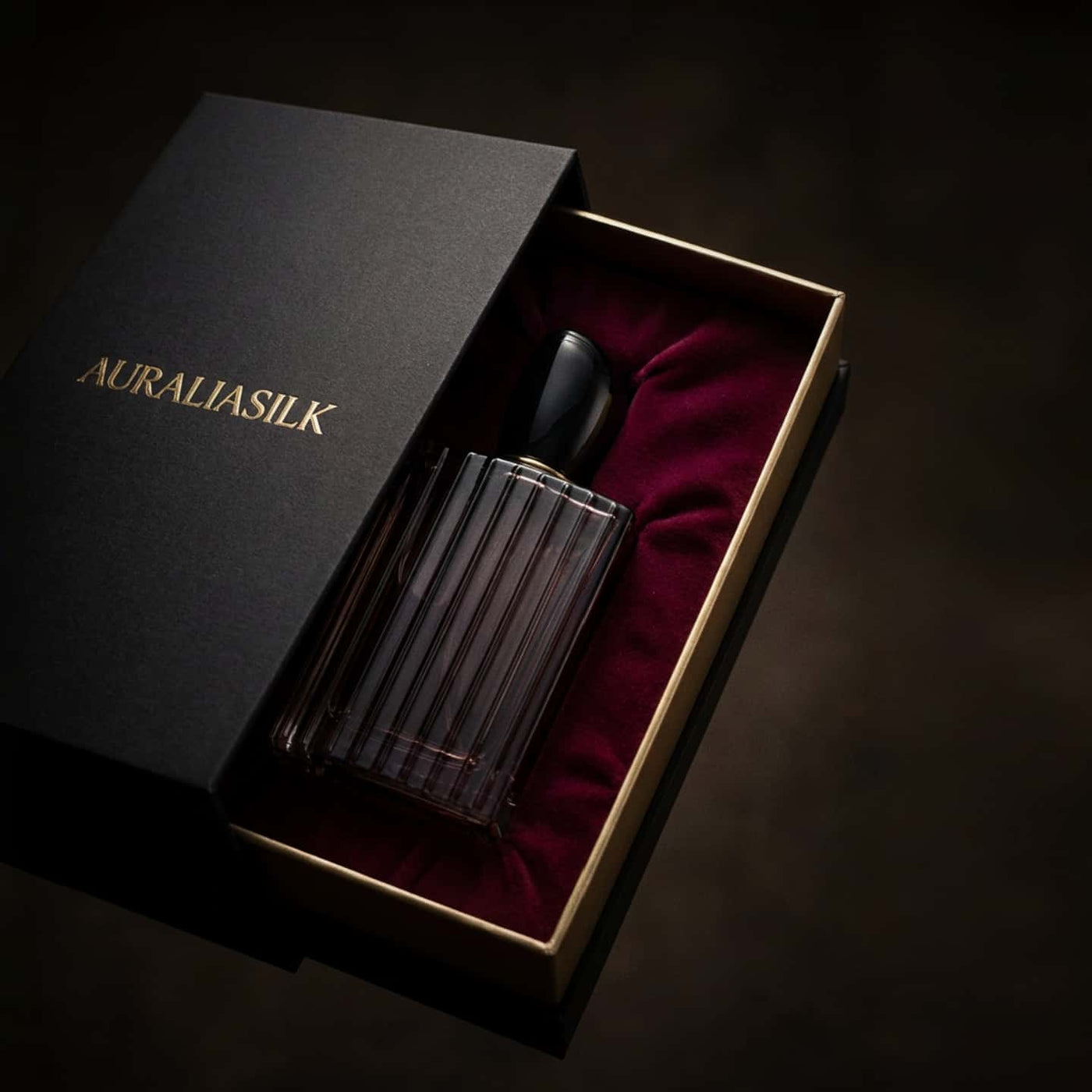 活埋 · 潮濕塵土