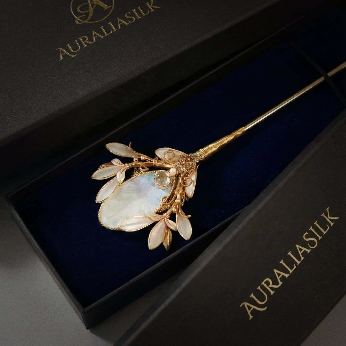 鎮壓 · 折翼之幻