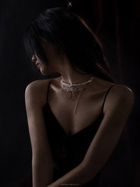 Kiss of Thorns · Crimson Seal